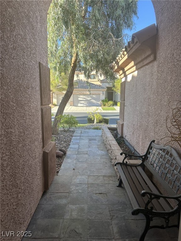 Building Photo - 141 Cliff Valley Dr