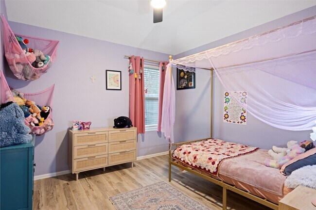 Foto del edificio - 10417 Pineland Dr