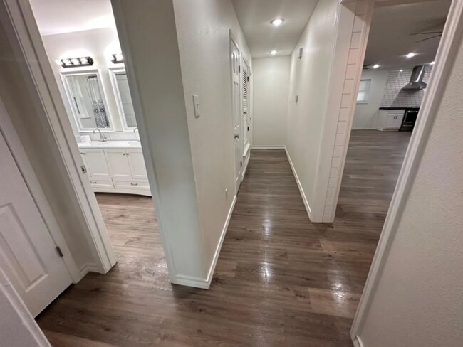 Building Photo - 5603 15th St