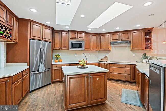 Foto del edificio - 2918 Glenvale Dr