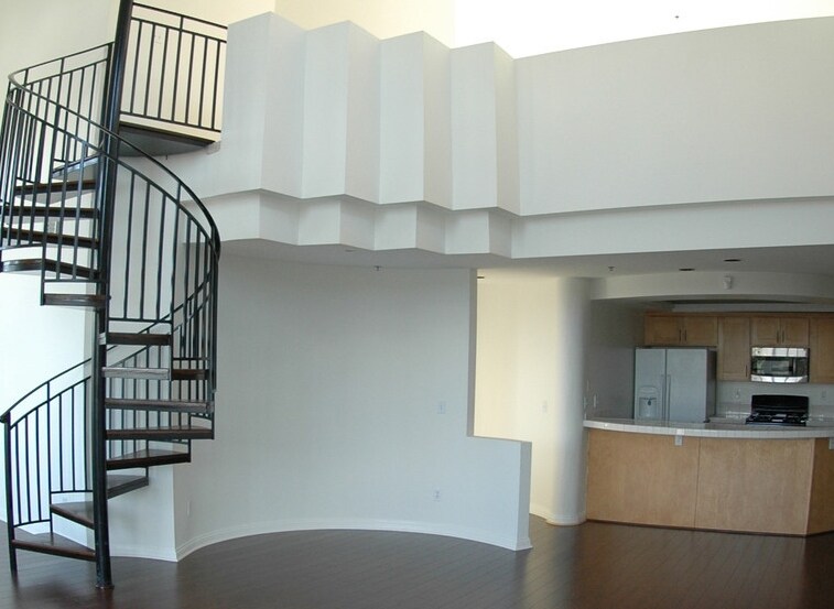 Sala de estar - 540  544 North Rossmore Avenue