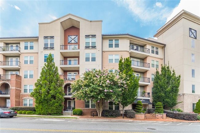Foto del edificio - 901 Abernathy Rd NE