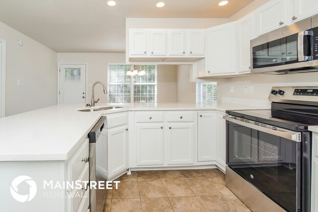 Building Photo - 1670 Sails Way