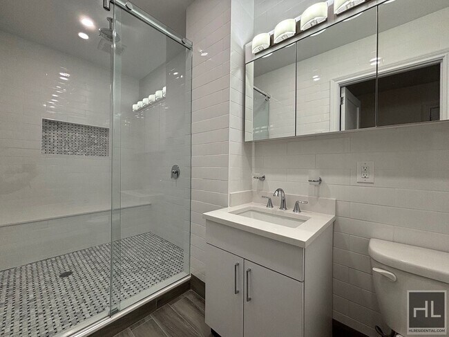 Foto del edificio - FIFTH AVENUE