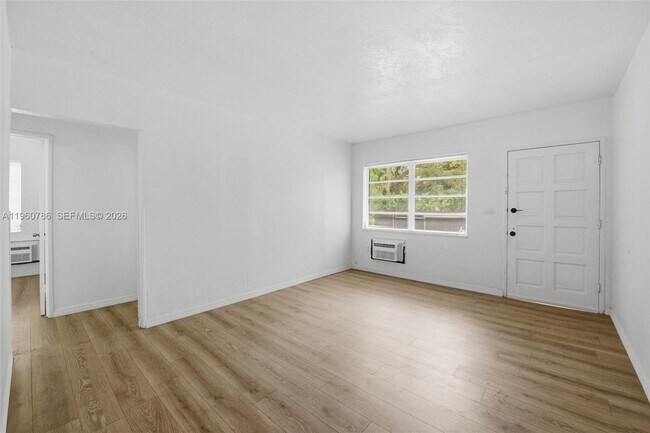 Foto del edificio - 3265 Franklin Ave