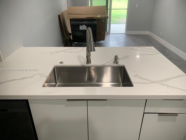 Foto del edificio - 8484 NW 23rd Manor