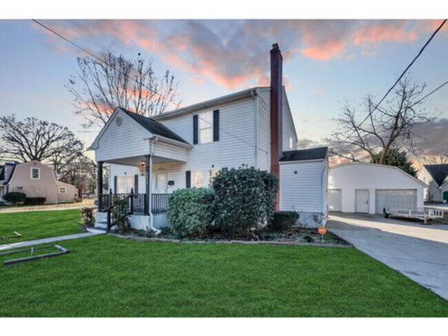 Foto del edificio - 8411 Chesapeake Blvd