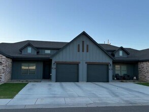 Building Photo - 5859 Urbana Pl