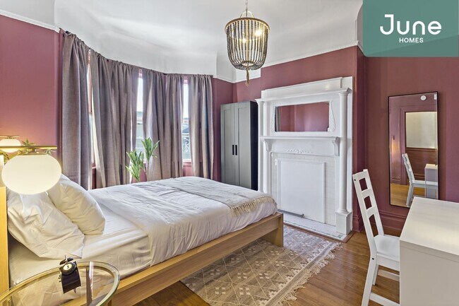 Building Photo - ROOM ONLY in 4-bed/1.5-bath Home