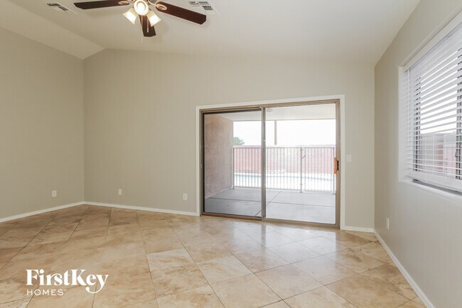 Foto del edificio - 1491 S 171st Ln