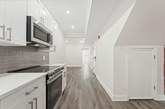 Foto del edificio - 2341 N College Ave