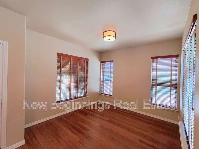 Building Photo - 8742 Stony Creek Dr