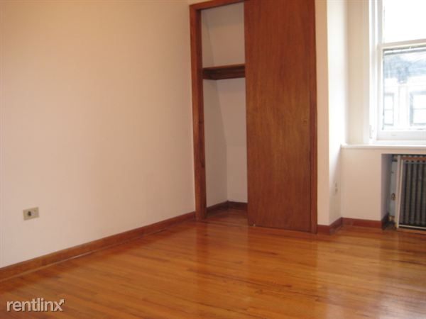 Building Photo - 306 W 105th St