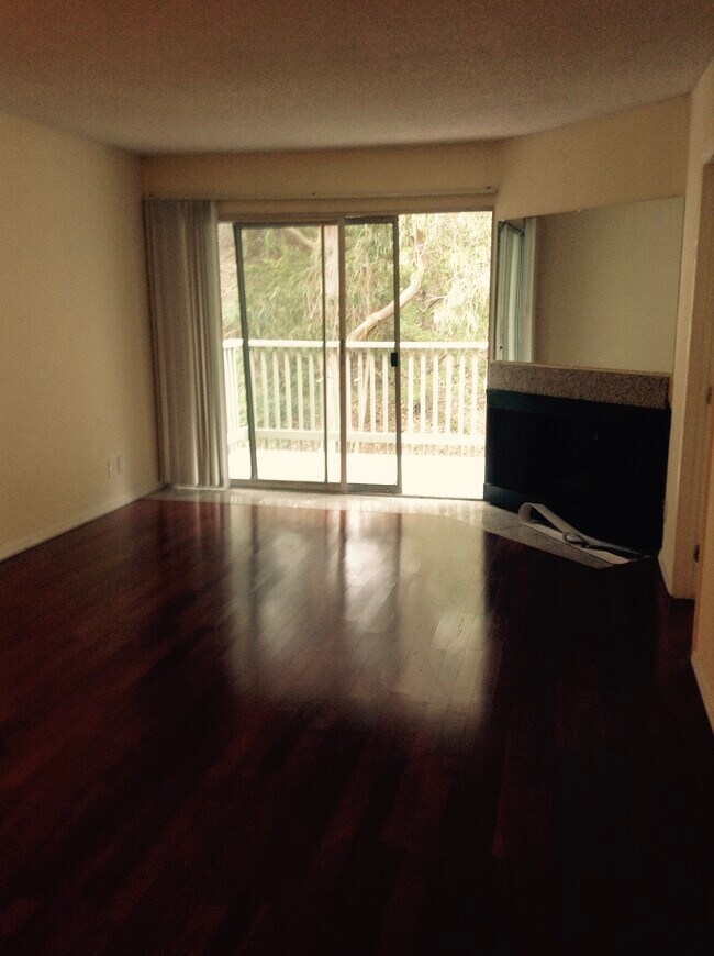 359 Half Moon Ln Unit 306, Daly City, CA 94015 Condo for Rent in Daly