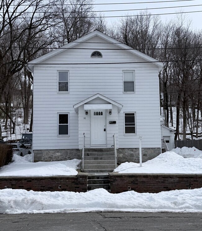 Building Photo - 30 Clark St