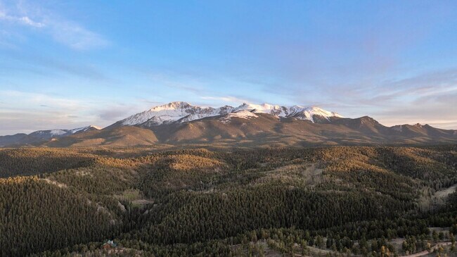 Foto del edificio - 213 S West St