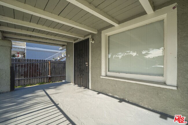 Building Photo - 229 E 85th St