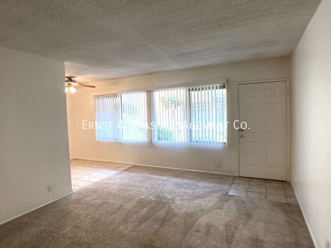 Building Photo - Charming 1 Bedroom Unit Located in Prime L...