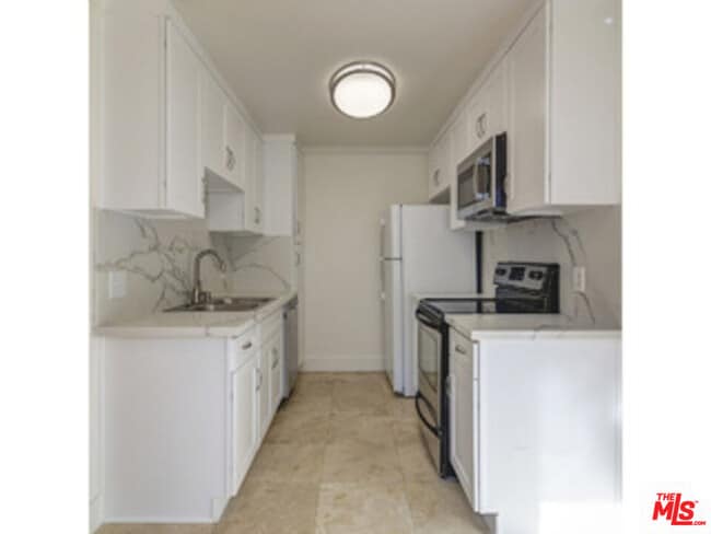 Foto del edificio - 2884 Sawtelle Blvd