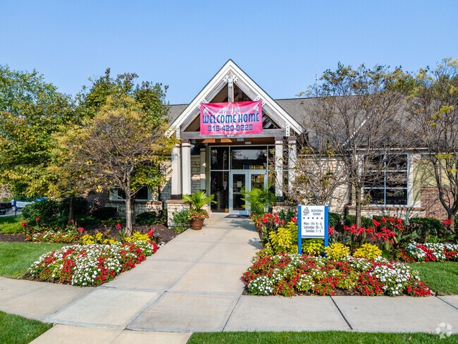 Clubhouse - Barrewoods Apartments