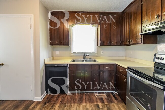 Foto del edificio - One-level living at its best