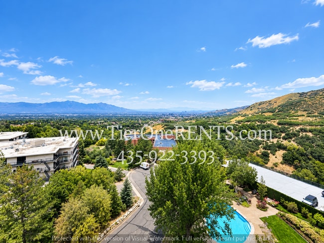 Building Photo - This property offers a NO DEPOSIT option available for qualified renters