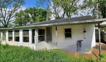 Building Photo - 1328 Kracker St NW