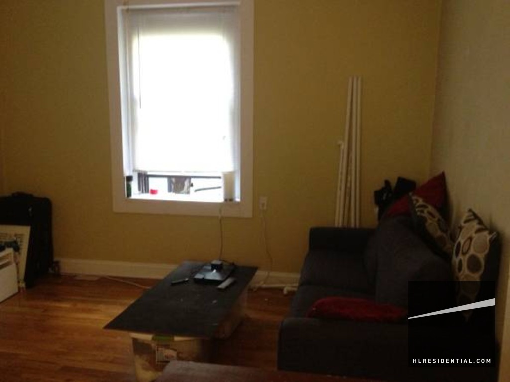 Building Photo - 2147 33rd St