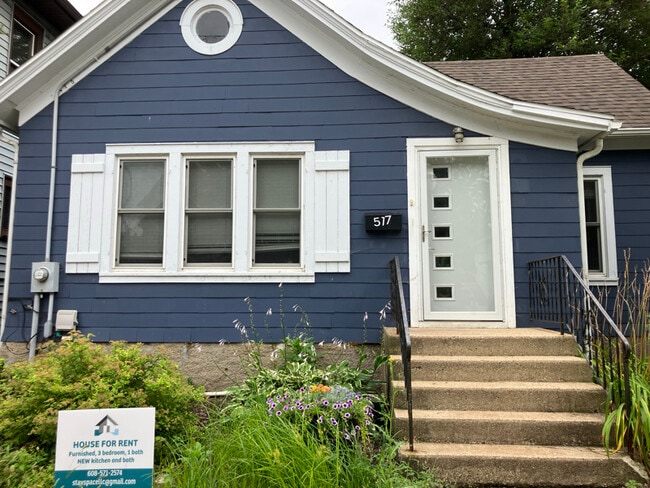 Building Photo - 517 E Johnson St