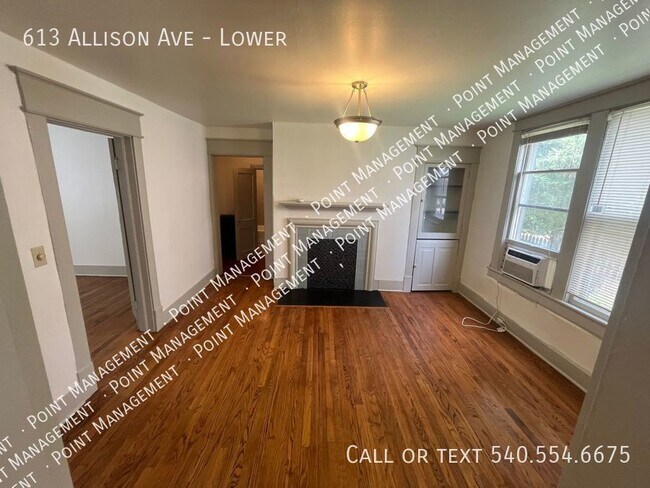 Foto del edificio - HEAT and WATER INCLUDED, 2 Bed 1 Bath in O...