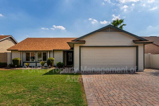 Building Photo - 6317 E Carolina Dr