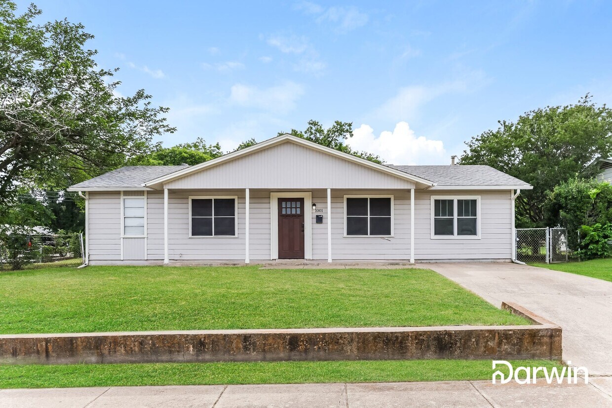 1001 Aransas Drive, Euless, TX 76039 House Rental in Euless, TX