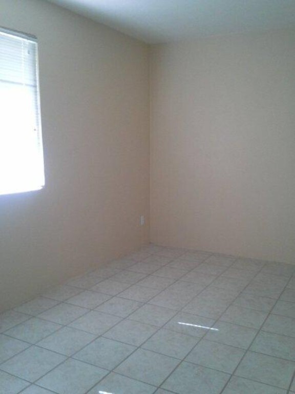 Foto del edificio - N 68th St