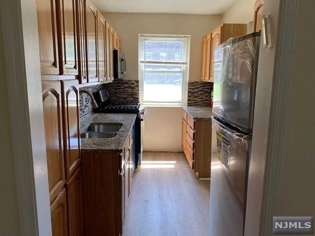 Building Photo - 1478 Terrace