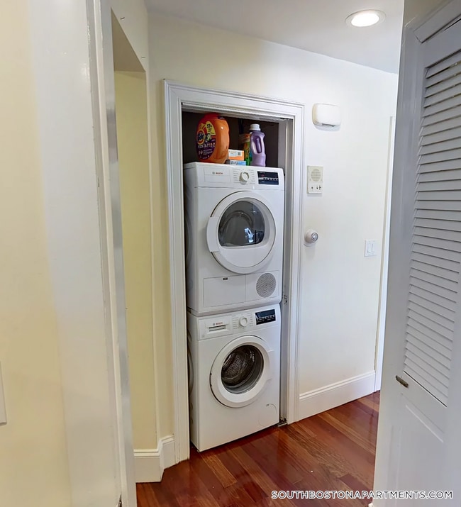 Foto del edificio - 143 L St