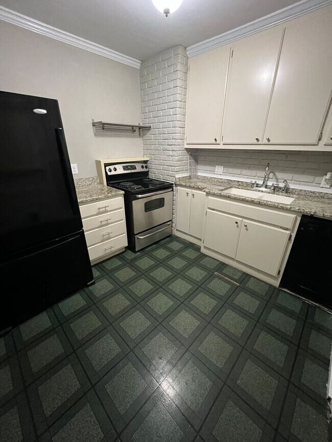 Foto del edificio - 2 Bedroom 1 Bath Duplex ~ Off Augusta Rd