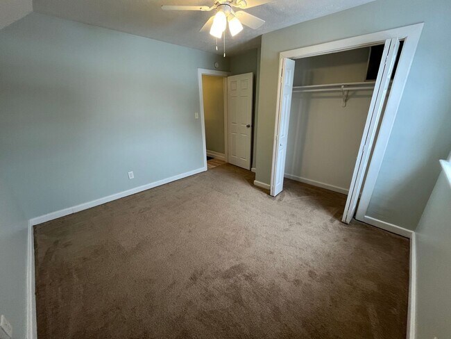 Foto del edificio - 208 S 5th St