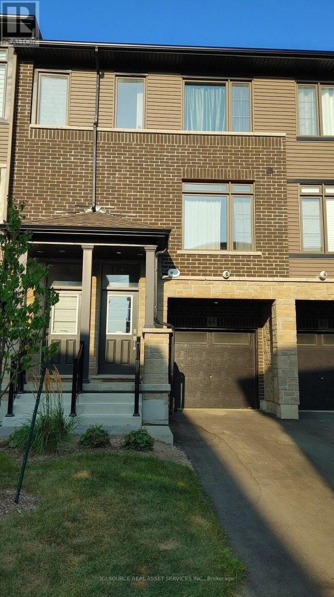 Building Photo - 120 Court Dr