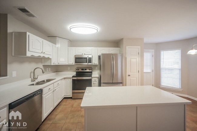 Building Photo - 1115 Warwick Pl