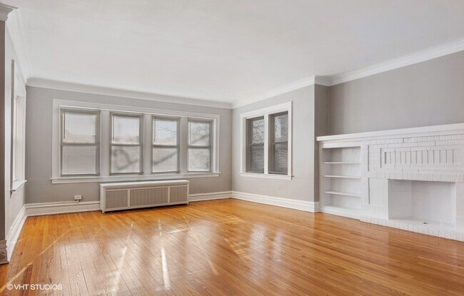 Foto del edificio - 2512 W Eastwood Ave