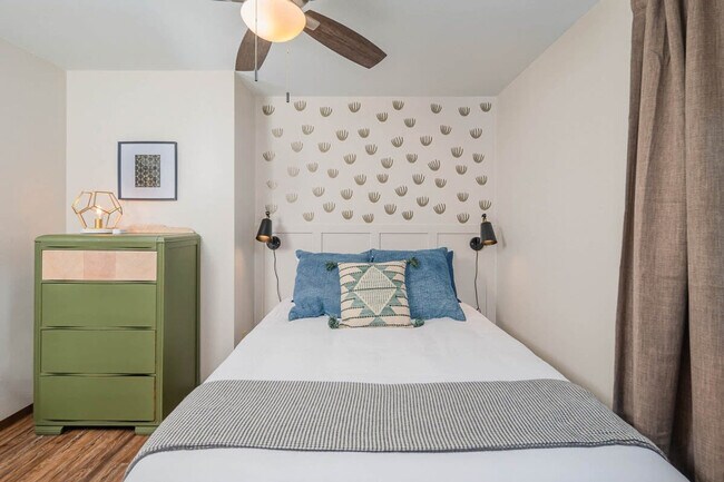 Foto del edificio - 1209 W Ridgeview Dr