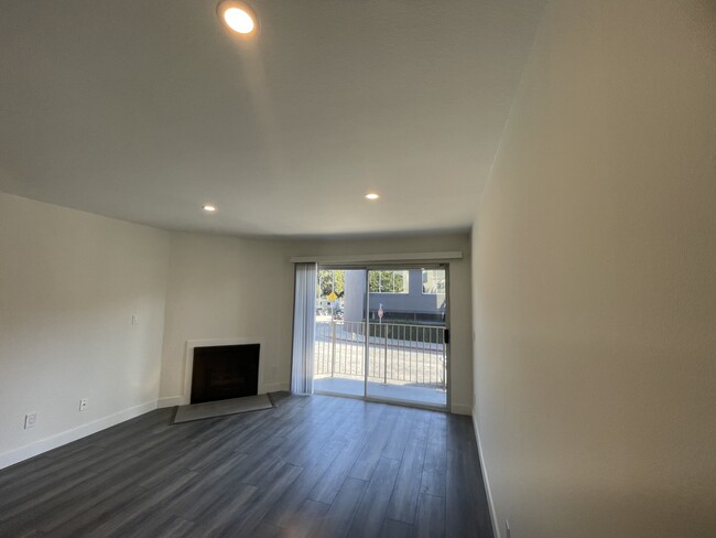 Foto del edificio - 11603 Darlington Ave