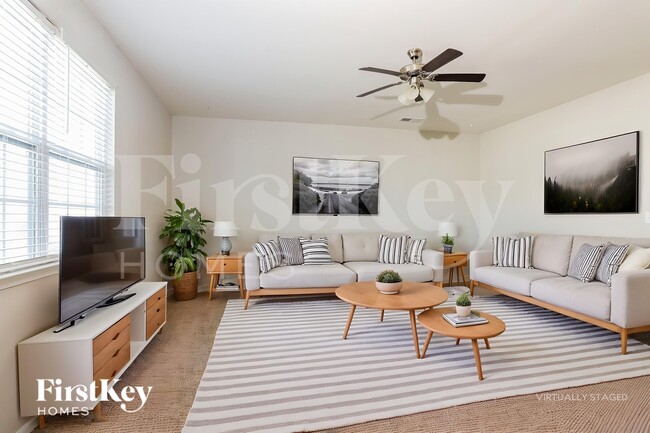 Building Photo - 109 Longleaf Dr