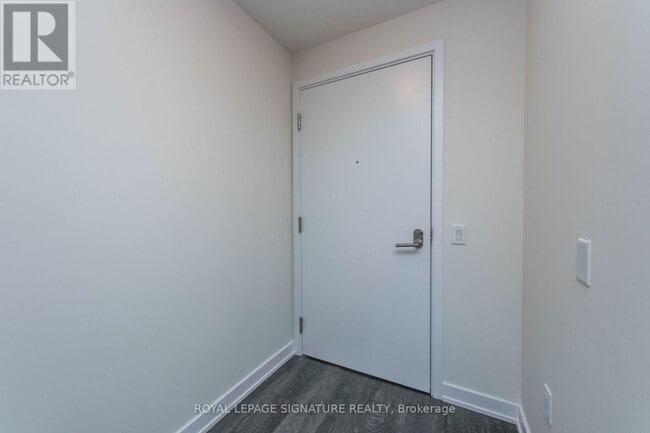 Building Photo - 28 Freeland St