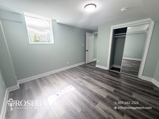 Photo du bâtiment - All-Inclusive 1-Bedroom Basement Apartment with Internet, Parking & Laundry in Brampton