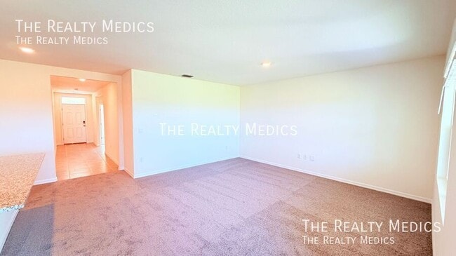 Building Photo - 914 Princess Sabal Pt