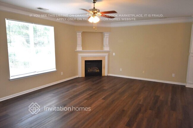 Foto del edificio - 11721 Oak St