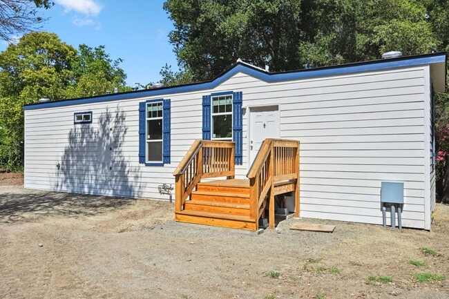 Foto del edificio - 2291 Guerneville Rd