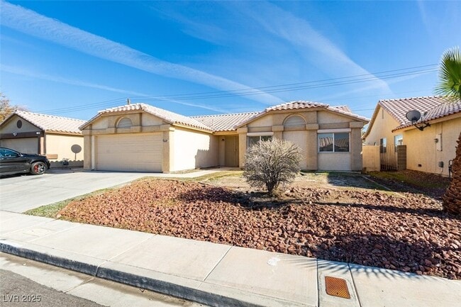 Building Photo - 5034 Lark Canyon Ct
