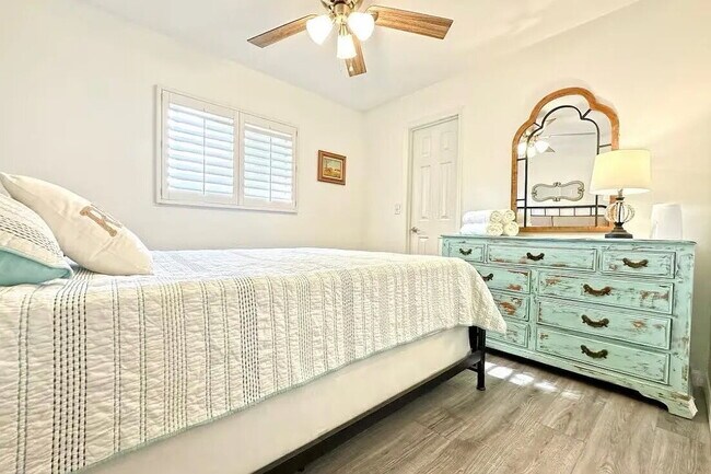 Foto del edificio - Available May 1 | Furnished or Unfurnished Options | 2 Bed / 2 Bath + Garage